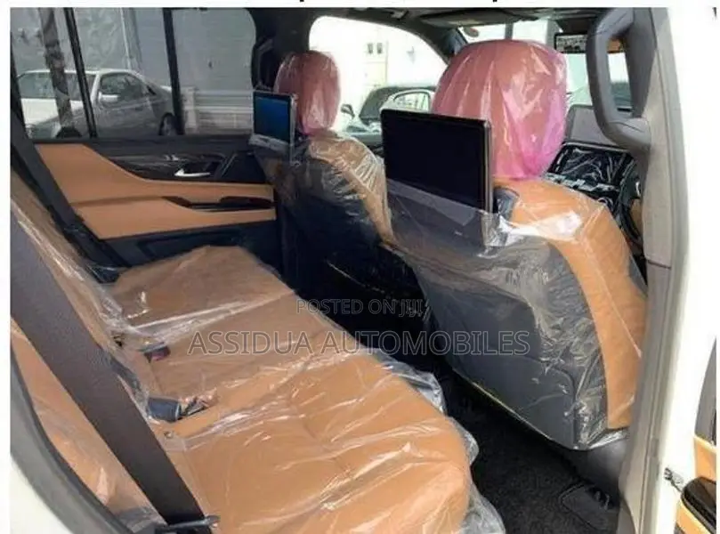 Lexus LX600 Ultimate Luxury Suv 2024