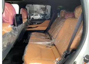 Lexus LX600 Ultimate Luxury Suv 2024