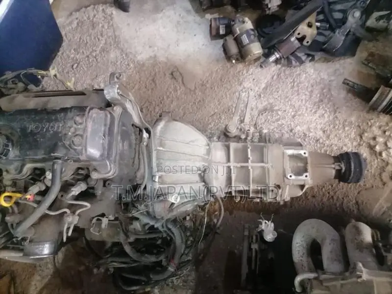 Toyota Hiace 2L Engine