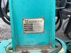 MAEDA 260 BOOM SHORT JACK 2.6 TON (CMB 22-2 )