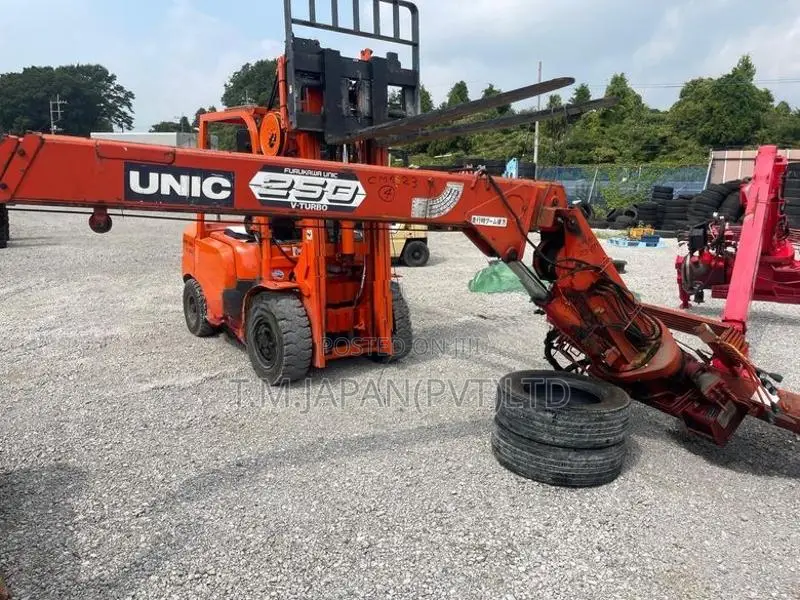 UNIC 250 V-TURBO SHORT JACK 2.5 TON CMB (23- 4)