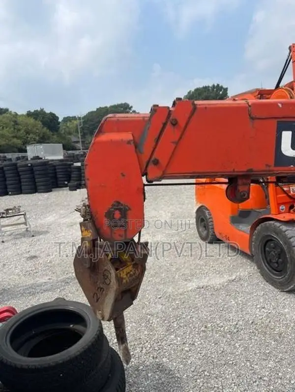 UNIC 250 V-TURBO SHORT JACK 2.5 TON CMB (23- 4)