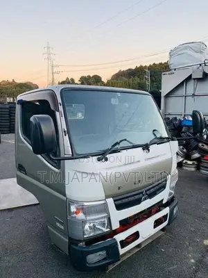 Mitsubishi Canter Fuso 2017 Cabin