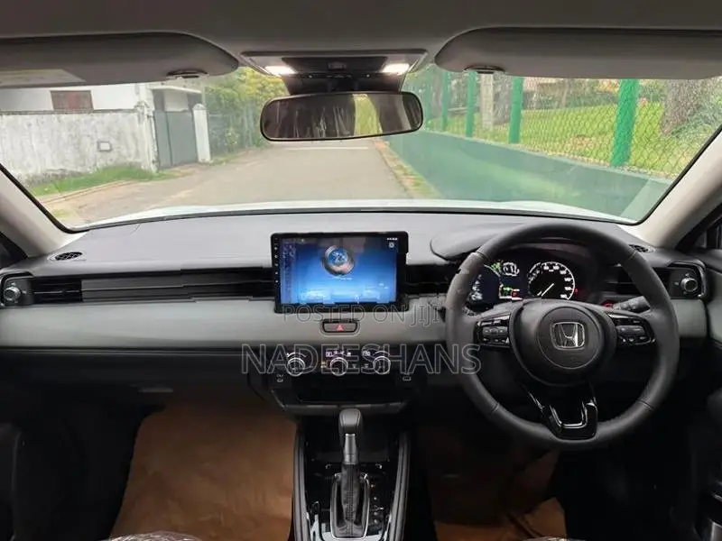 Honda Vezel X HUNT HYBRID 2025