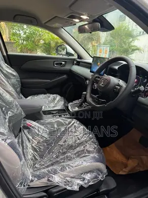Honda Vezel X HUNT HYBRID 2025