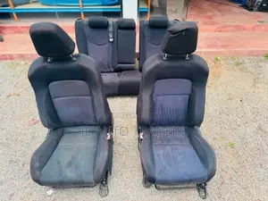 Toyota Prius 30 Gs Seat Set