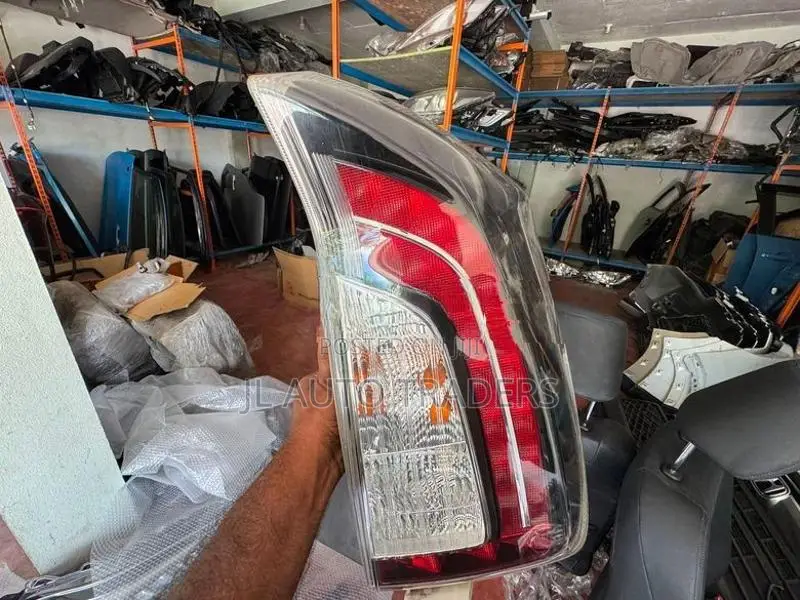 Toyota Prius Gs Tail Light