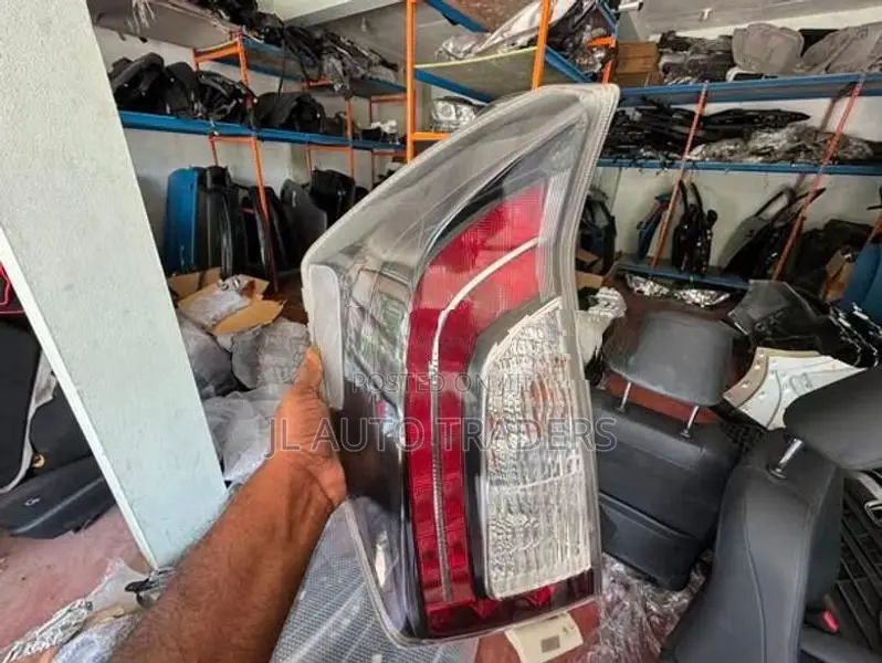 Toyota Prius Gs Tail Light