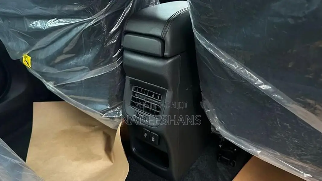 Toyota Taisor V GRADE BLACK TOP 2025