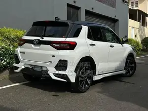Toyota Raize Z Hybrid 2025