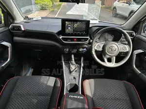 Toyota Raize Z Hybrid 2025