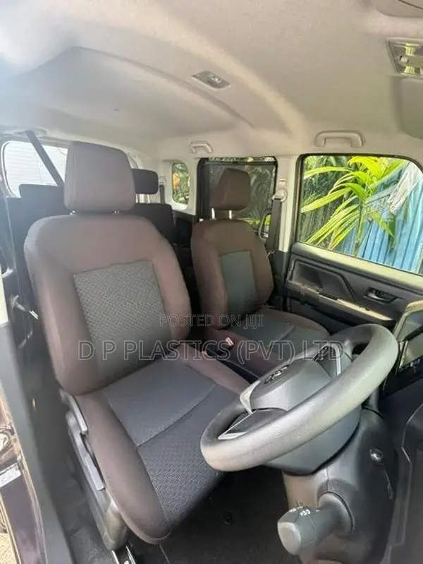 Toyota Roomy GT Turbo 2024