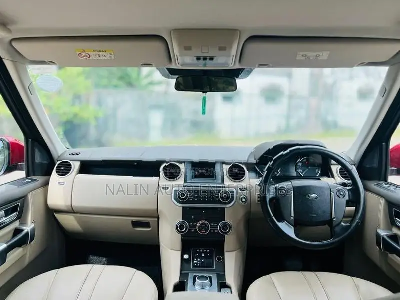 Land Rover Discovery 4S 2015