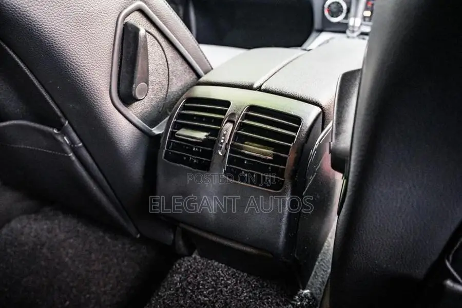 Mercedes Benz C180 Facelift 2011