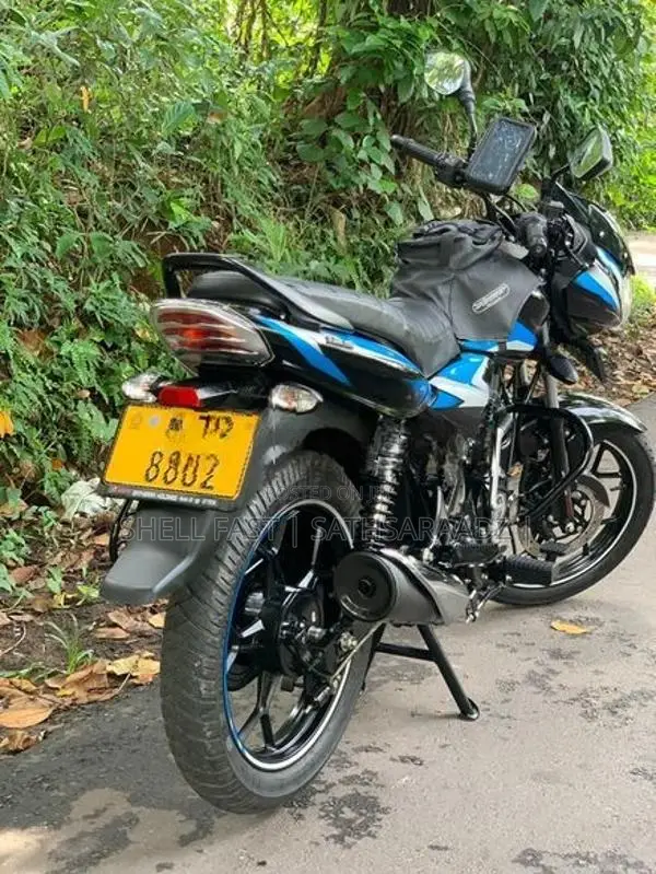 Bajaj Discover 125 2023
