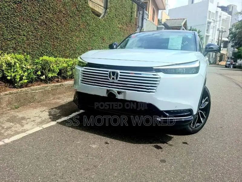 Honda Vezel Z APPLE CAR WIRELESS 2026