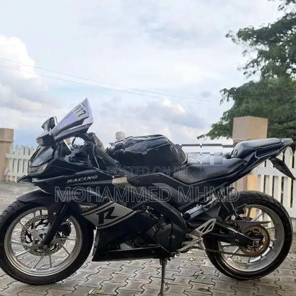 Yamaha R15 2019
