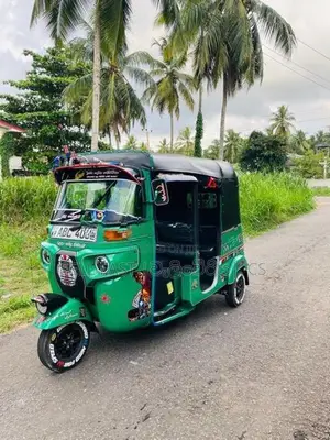 Bajaj RE 4Stroke Three wheel 2016