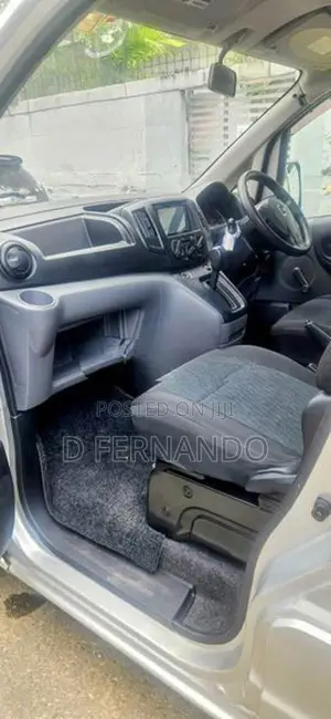 Nissan NV200 Auto Van 7 Seat 2013