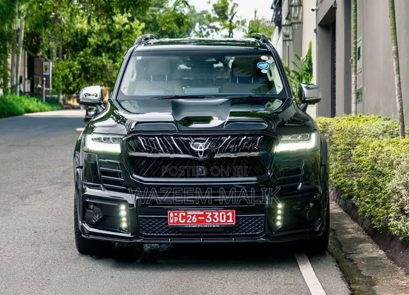 Toyota Land Cruiser LC 300 WALD Kitted 2025