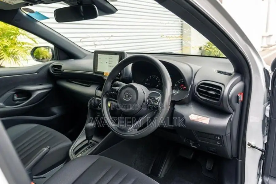 Toyota Yaris X Smart 2024