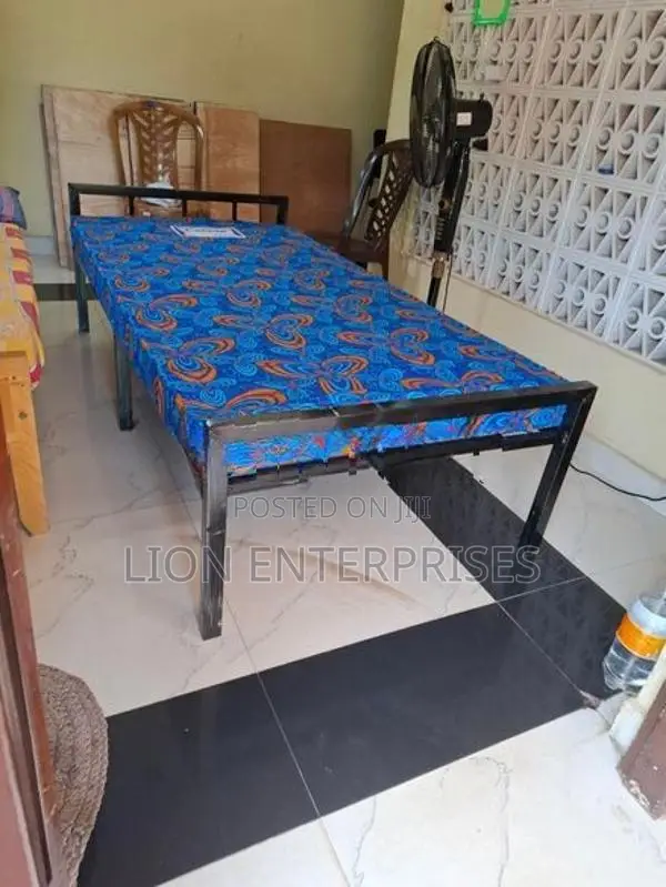 Single bed with mattress