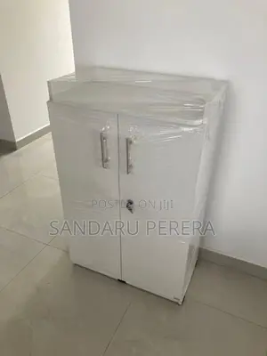 White shoe cupboard (011)