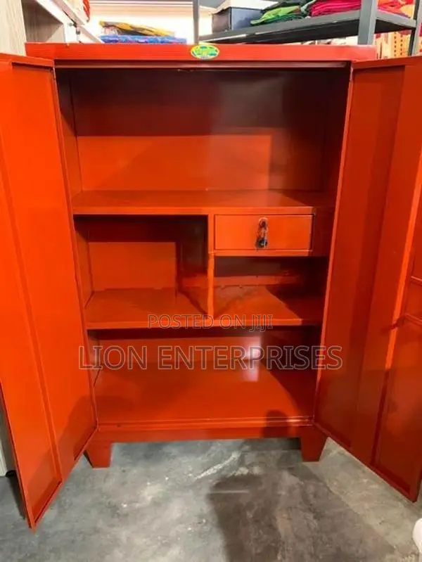 4×2.5 ft Steel half cupboards