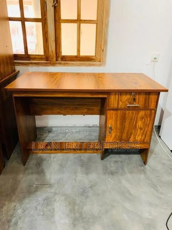4×2 Melamine office tables