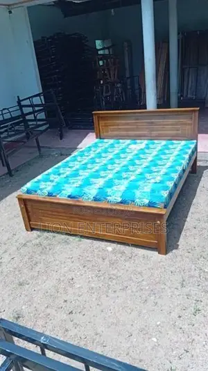 72×60 Teak box bed with Double layer mattress