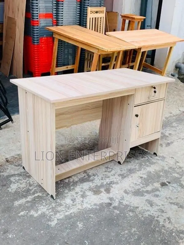 4FT Melamine Office Tables