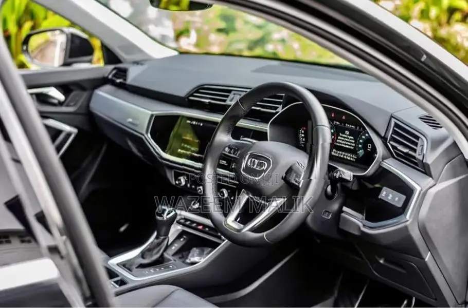 Audi Q3 S Line 2024