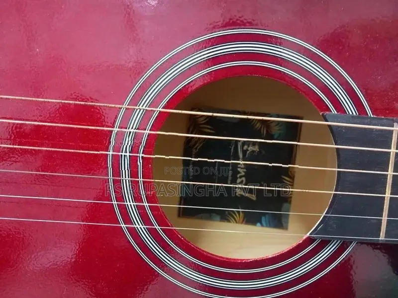 Box Guitar