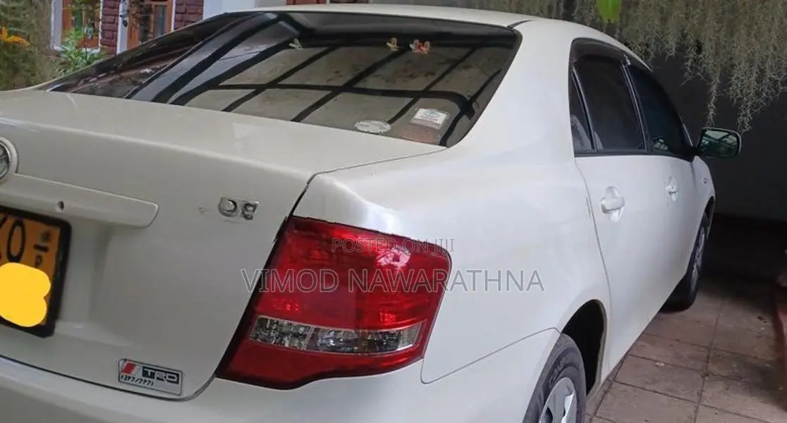 Toyota Axio 2010
