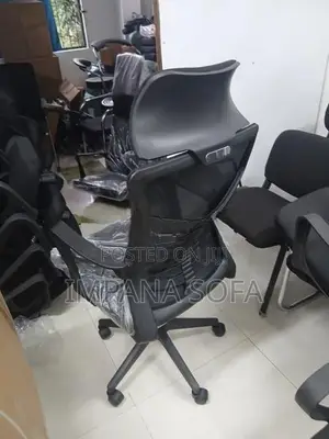IMPANA OFFICE MESH BOSS CHAIR 850PLLUS 130KG
