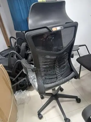 IMPANA OFFICE MESH BOSS CHAIR 850PLLUS 130KG