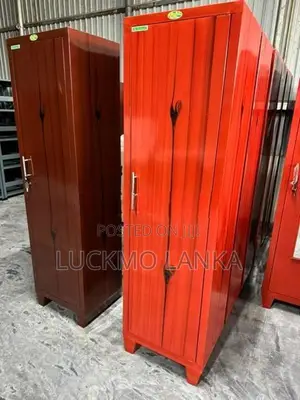 New 6x1.5 Size One Door Steel Cupboard (Ff11)