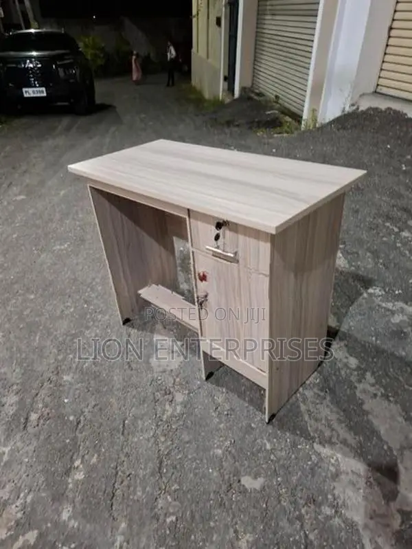 3ft Melamine Office Tables