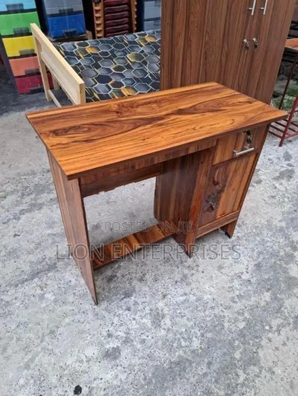 Melamine Office Tables
