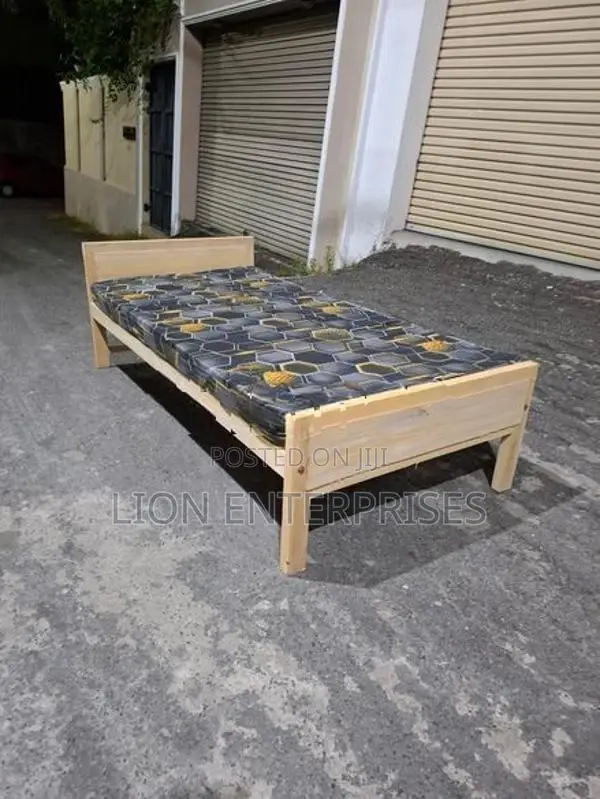 Single Bed with Mattress 6×3ft
