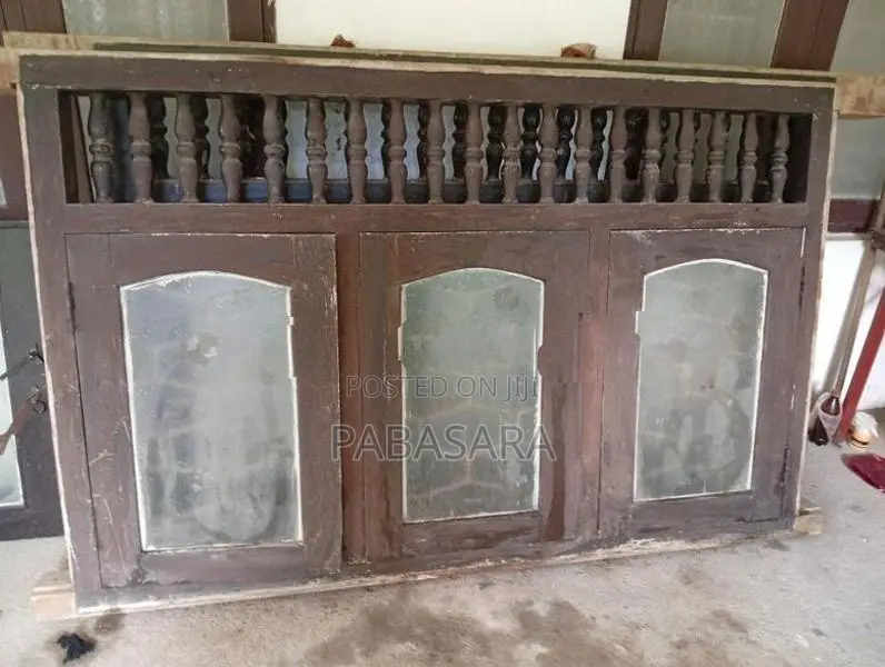 Teak Wood Windows ( තේක්ක දැව ජනෙල් )