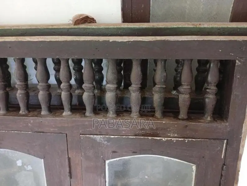 Teak Wood Windows ( තේක්ක දැව ජනෙල් )
