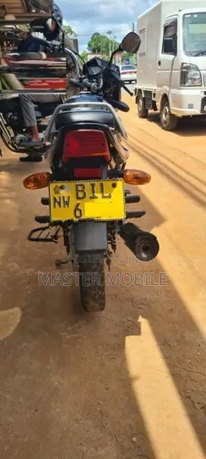 Bajaj CT100 2019