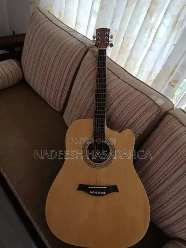 Kabat Acoustic Box Guitar