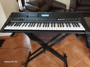 Yamaha Organ E 463