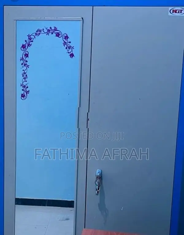 Almirah
