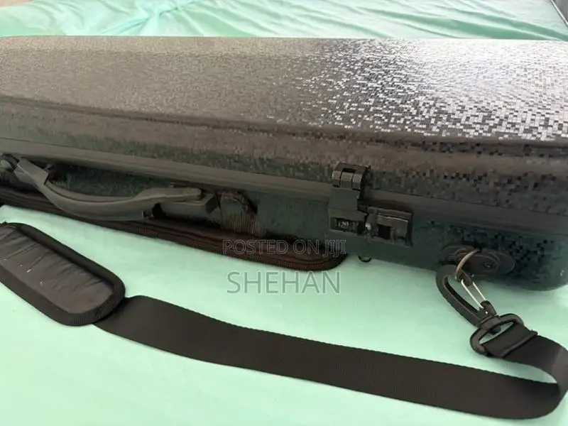 Violin Case (Carbon Fibre)