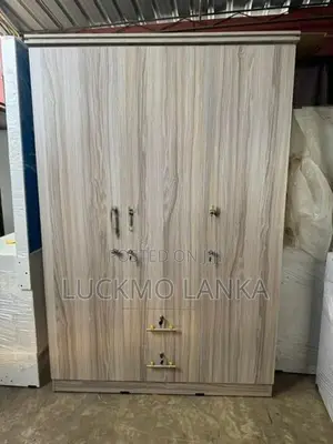 New 3 Door Melamine Cupboard (Hh6)