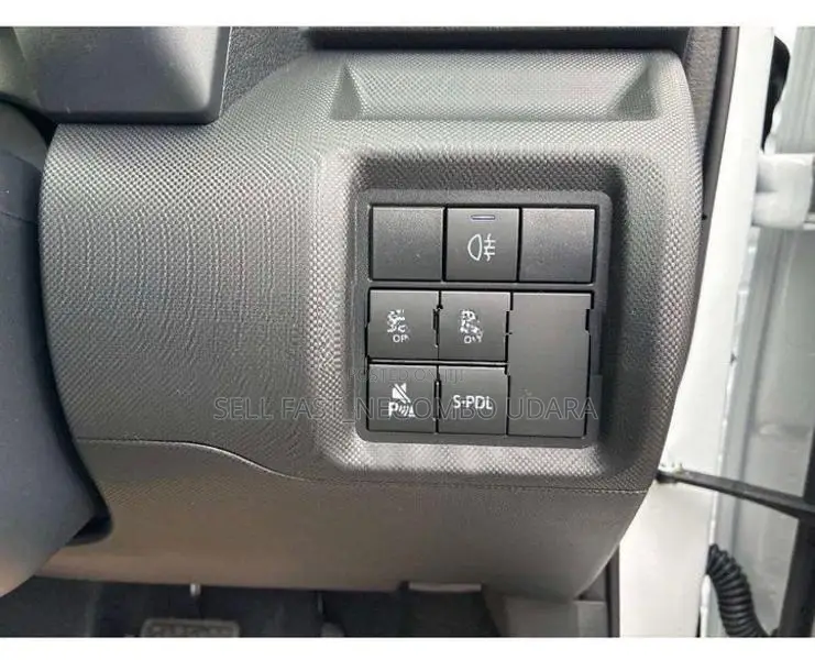 Daihatsu Rocky 1.2 Hybrid 2026