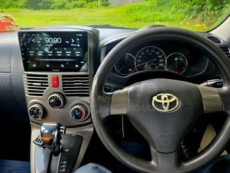 Toyota Rush 2011
